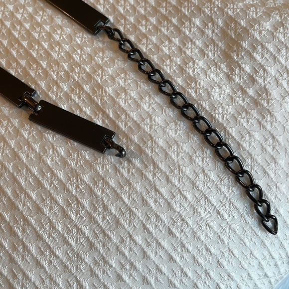 Pewter Belt - Made in Spain Adjustable Metallic chain belt, 31 in/ 5 in of chain - Picture 5 of 17